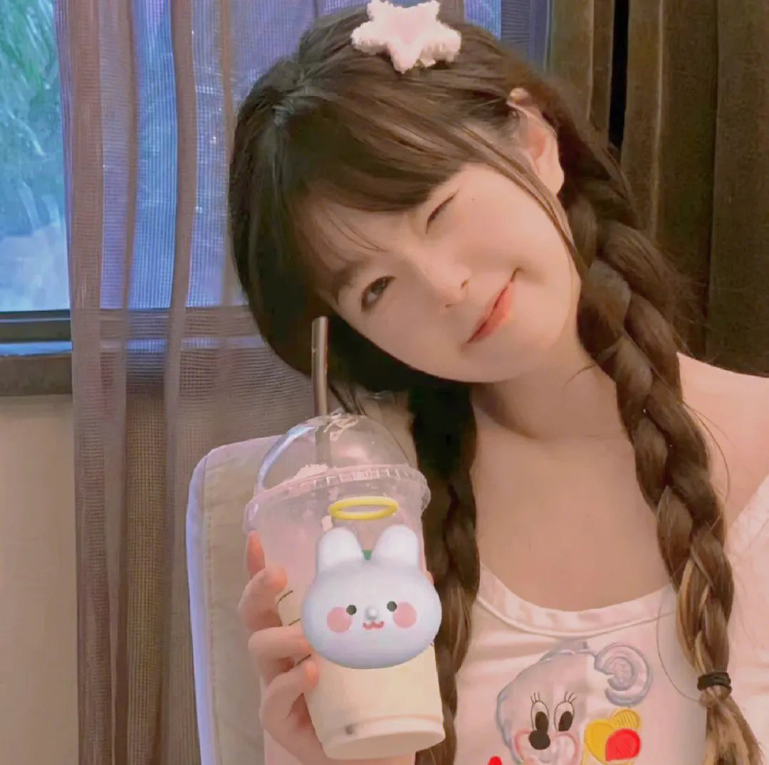 彩云妃子